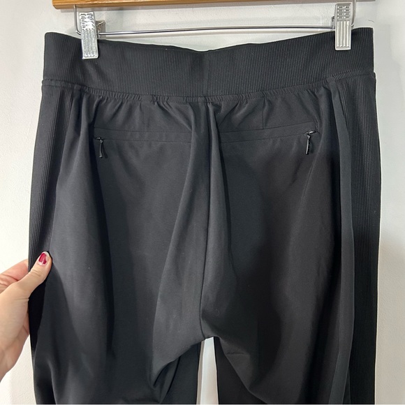 Athleta Brooklyn Black Ankle Pants - Picture 7 of 7